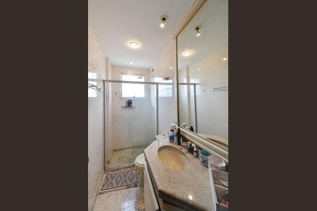 Apartamento à venda com 110m², 4 quartos e 2 vagas Apartamento à venda com 110m², 4 quartos e 2 vagasBanheiro Suíte