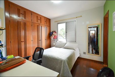 Apartamento à venda com 110m², 4 quartos e 2 vagas Apartamento à venda com 110m², 4 quartos e 2 vagasSuíte