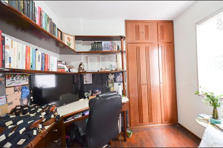 Apartamento à venda com 110m², 4 quartos e 2 vagas Apartamento à venda com 110m², 4 quartos e 2 vagasQuarto 2