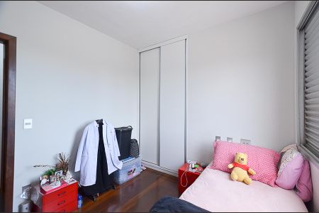 Apartamento à venda com 110m², 4 quartos e 2 vagas Apartamento à venda com 110m², 4 quartos e 2 vagasQuarto 1