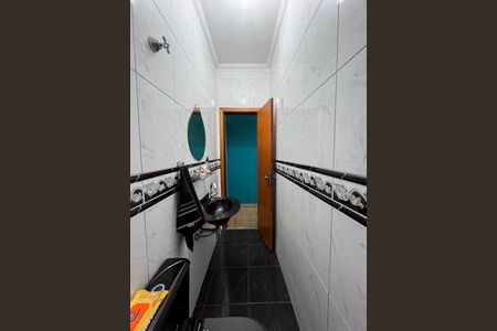 Casa para alugar com 239m², 3 quartos e 2 vagas Casa para alugar com 239m², 3 quartos e 2 vagasLavabo