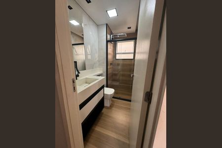 Apartamento à venda com 78m², 3 quartos e sem vaga Apartamento à venda com 78m², 3 quartos e sem vagaBanheiro