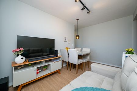 Apartamento à venda com 50m², 2 quartos e 1 vaga Apartamento à venda com 50m², 2 quartos e 1 vagaSala