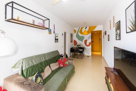 Apartamento à venda com 85m², 2 quartos e 2 vagasSala