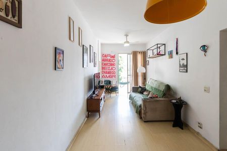 Apartamento à venda com 85m², 2 quartos e 2 vagasSala