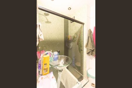 Apartamento à venda com 85m², 2 quartos e 2 vagasBanheiro Suíte