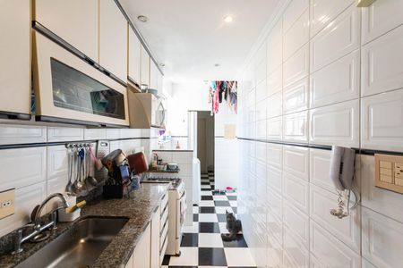 Apartamento à venda com 85m², 2 quartos e 2 vagasCozinha