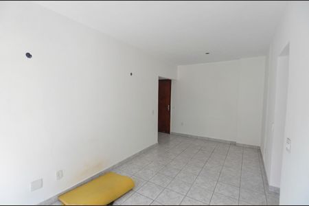 Apartamento à venda com 75m², 2 quartos e 1 vaga Apartamento à venda com 75m², 2 quartos e 1 vagaSala