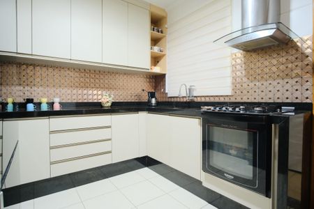 Casa de condomínio à venda com 119m², 2 quartos e 2 vagasCozinha