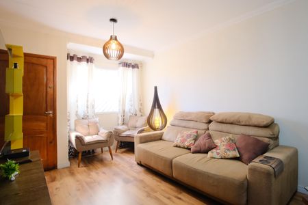 Casa de condomínio à venda com 119m², 2 quartos e 2 vagasSala