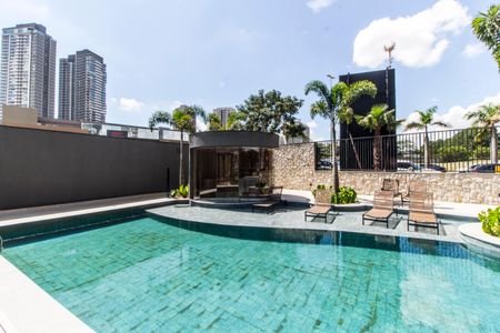 Apartamento à venda com 112m², 2 quartos e 3 vagas Apartamento à venda com 112m², 2 quartos e 3 vagasPiscina