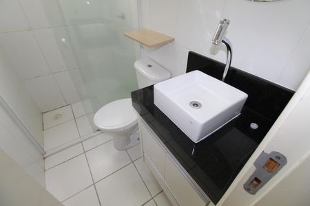 Banheiro de apartamento para alugar com 2 quartos, 46m² em Vila Tesouro, São José dos Campos