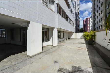 Apartamento à venda com 280m², 5 quartos e 3 vagas Apartamento à venda com 280m², 5 quartos e 3 vagasÁrea comum
