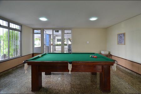 Apartamento à venda com 280m², 5 quartos e 3 vagas Apartamento à venda com 280m², 5 quartos e 3 vagasÁrea comum - Salão de Jogos