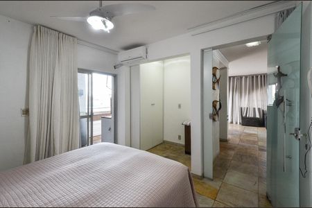 Apartamento à venda com 280m², 5 quartos e 3 vagas Apartamento à venda com 280m², 5 quartos e 3 vagasQuarto Cobertura