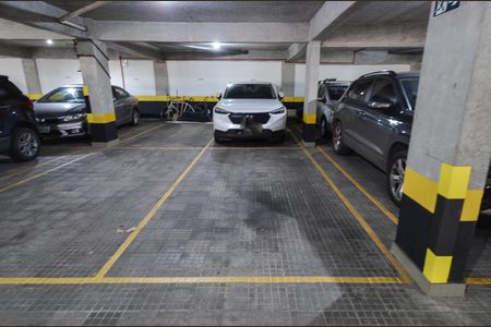 Apartamento à venda com 280m², 5 quartos e 3 vagas Apartamento à venda com 280m², 5 quartos e 3 vagasGaragem