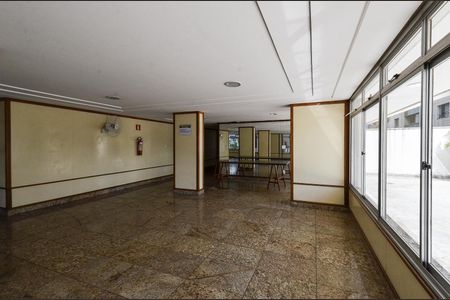 Apartamento à venda com 280m², 5 quartos e 3 vagas Apartamento à venda com 280m², 5 quartos e 3 vagasÁrea comum - Salão de festas