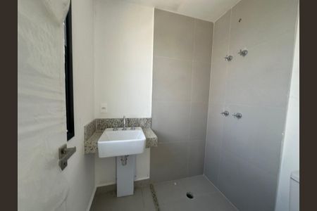 Apartamento à venda com 112m², 3 quartos e 3 vagas Apartamento à venda com 112m², 3 quartos e 3 vagasBanheiro da Suíte 2