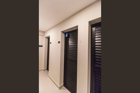 Apartamento à venda com 112m², 1 quarto e 3 vagas Apartamento à venda com 112m², 1 quarto e 3 vagasDepósito