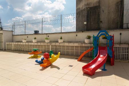 Apartamento à venda com 50m², 2 quartos e 1 vaga Apartamento à venda com 50m², 2 quartos e 1 vagaÁrea comum - Playground