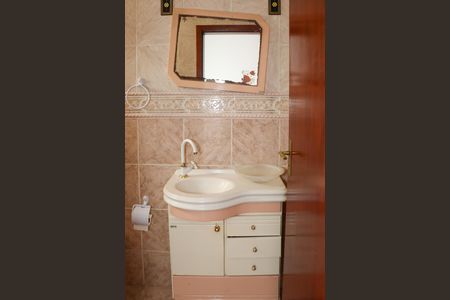 Casa à venda com 350m², 4 quartos e 6 vagasBanheiro da Suíte 3