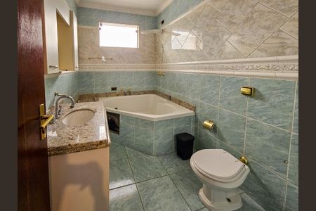 Casa à venda com 350m², 4 quartos e 6 vagasBanheiro da Suíte 1Banheiro da Suíte 1