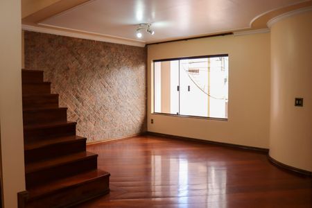 Sala de casa à venda com 4 quartos, 350m² em Vila Curuçá, Santo André