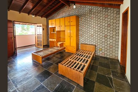 Casa à venda com 350m², 4 quartos e 6 vagasQuarto