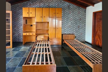 Casa à venda com 350m², 4 quartos e 6 vagasQuarto 