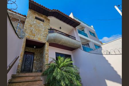 Casa à venda com 350m², 4 quartos e 6 vagasFrente da Casa