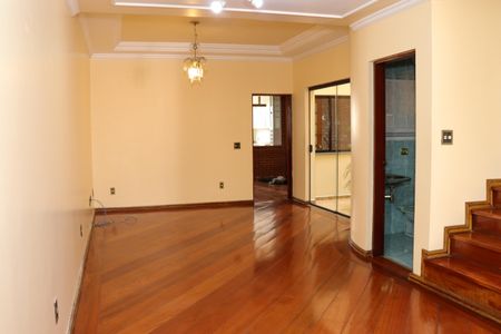 Sala de casa à venda com 4 quartos, 350m² em Vila Curuçá, Santo André