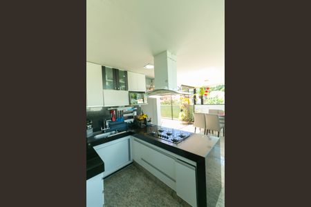 Apartamento à venda com 249m², 4 quartos e 2 vagas