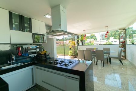 Apartamento à venda com 249m², 4 quartos e 2 vagas