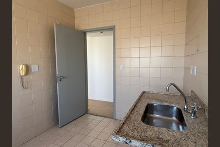 Apartamento à venda com 69m², 2 quartos e 1 vaga Apartamento à venda com 69m², 2 quartos e 1 vagaCozinha