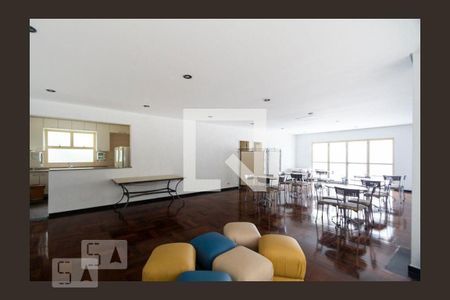 Apartamento à venda com 69m², 2 quartos e 1 vaga Apartamento à venda com 69m², 2 quartos e 1 vagaÁrea comum - Salão de festas