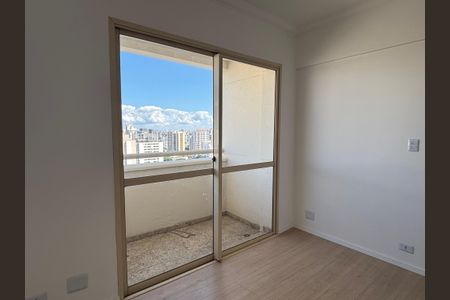 Apartamento à venda com 69m², 2 quartos e 1 vaga Apartamento à venda com 69m², 2 quartos e 1 vagaSacada