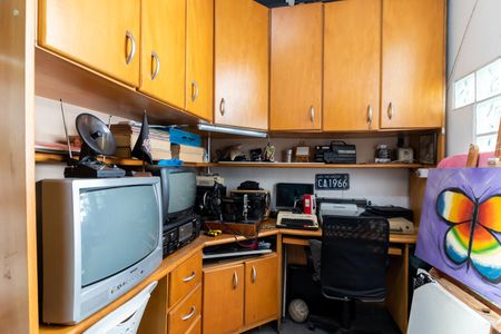 Casa à venda com 95m², 3 quartos e sem vagaEscritório