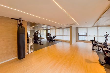 Apartamento à venda com 73m², 2 quartos e 1 vaga Apartamento à venda com 73m², 2 quartos e 1 vagaAcademia