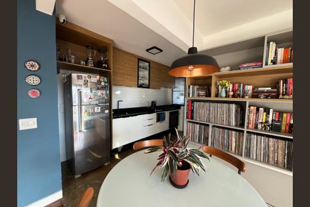 Apartamento à venda com 65m², 2 quartos e 1 vaga Apartamento à venda com 65m², 2 quartos e 1 vagaSala