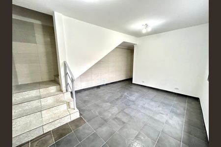 Sala de casa para alugar com 2 quartos, 118m² em Parque Maria Helena, Guarulhos