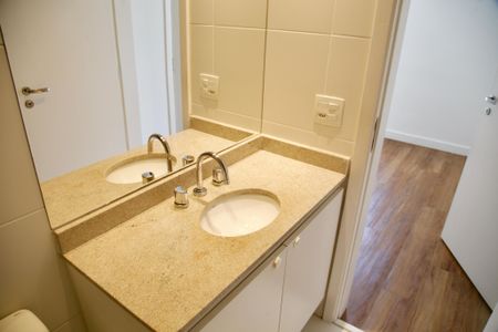 Apartamento para alugar com 134m², 3 quartos e 2 vagasBanheiro 2