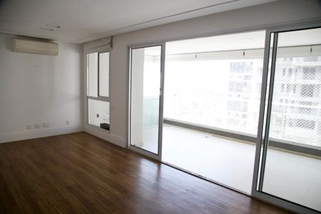 Apartamento para alugar com 134m², 3 quartos e 2 vagasSala