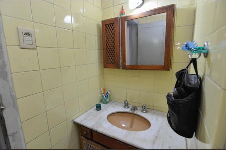 Casa à venda com 78m², 2 quartos e 1 vagaBanheiro