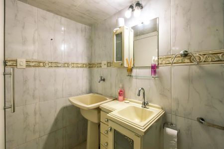 Studio para alugar com 28m², 0 quarto e sem vaga Studio para alugar com 28m², 0 quarto e sem vagaBanheiro