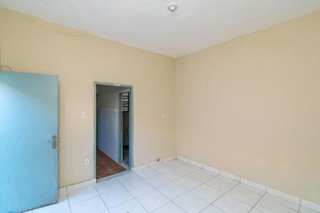Casa para alugar com 58m², 1 quarto e sem vaga Casa para alugar com 58m², 1 quarto e sem vagaSala