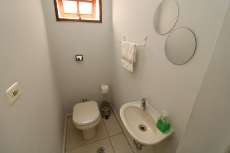 Casa à venda com 158m², 3 quartos e 2 vagasLavabo Salão