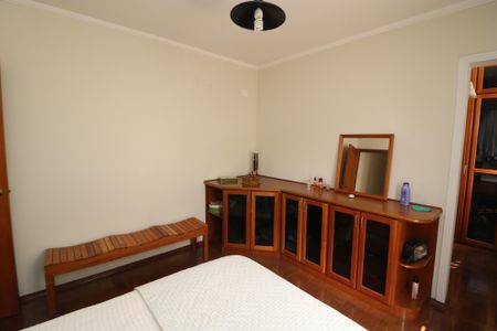 Casa à venda com 158m², 3 quartos e 2 vagasSuite
