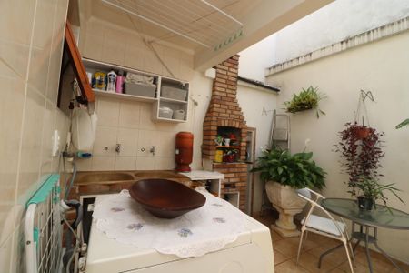 Casa à venda com 158m², 3 quartos e 2 vagasÁrea de Serviço