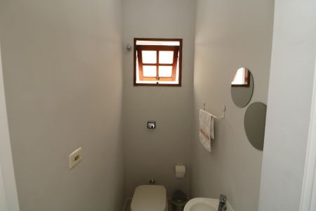 Casa à venda com 158m², 3 quartos e 2 vagasLavabo Salão