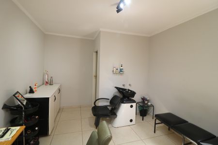 Casa à venda com 158m², 3 quartos e 2 vagasSalão